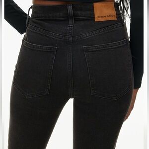 Aritzia Denim Forum Yoko High Rise Slim Black Eyeliner Size 26 Like New